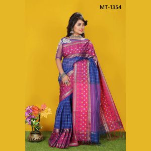 টাঙ্গাইল তাঁতের হাফ সিল্ক বুটি পাড় চেক শাড়ী ব্লাউজ পিছ সহ (MT-1354)